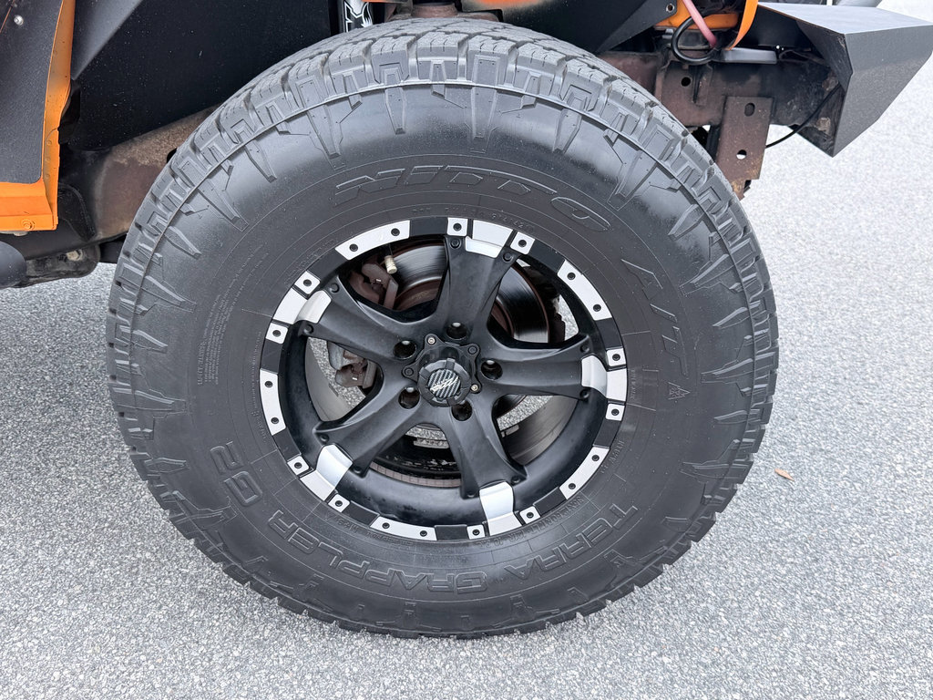 Used 2012 Jeep Wrangler Unlimited Sport AWD/4WD image 33