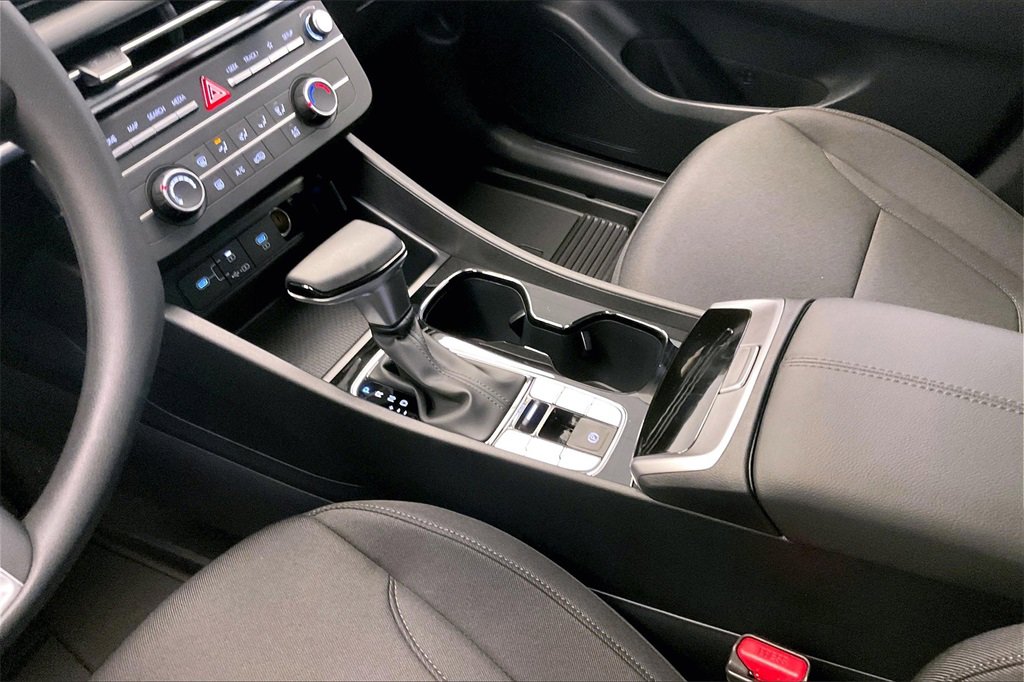 New 2026 Hyundai Tucson SE image 8