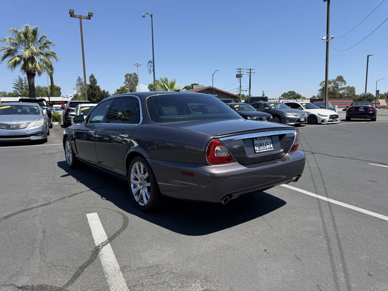 Used 2008 Jaguar XJ8 RWD image 5