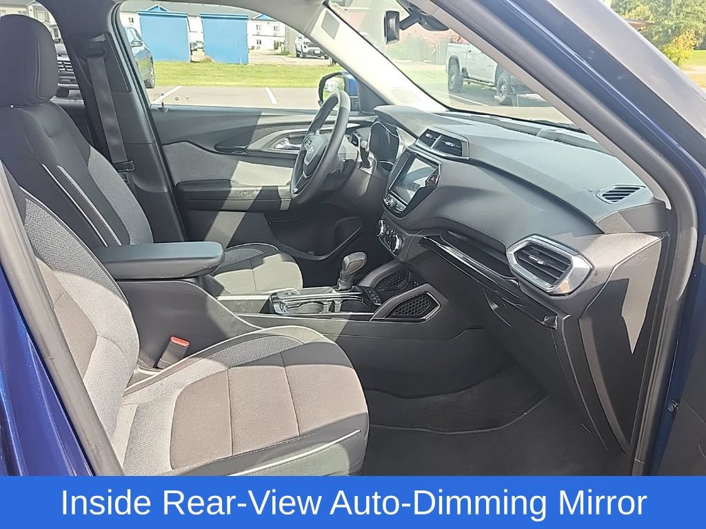 Used 2023 Chevrolet TrailBlazer LT AWD/4WD image 19