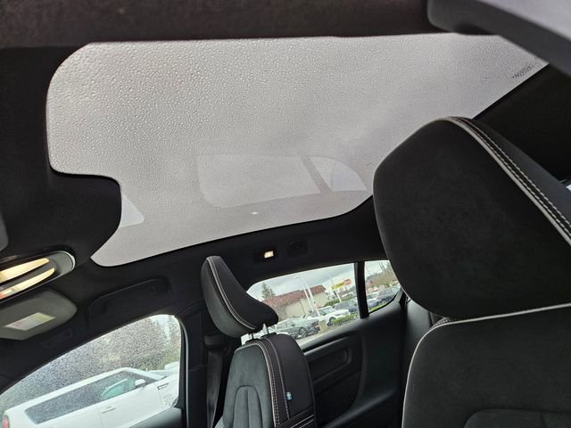 Used 2023 Volvo C40 P8 Recharge Ultimate w/ Protection Package Premier image 19