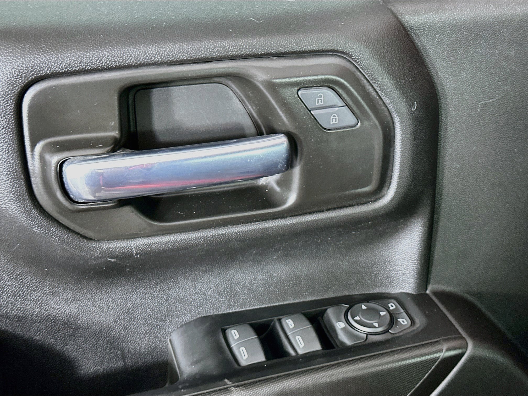 Used 2022 Chevrolet Silverado 1500 Custom RWD image 15
