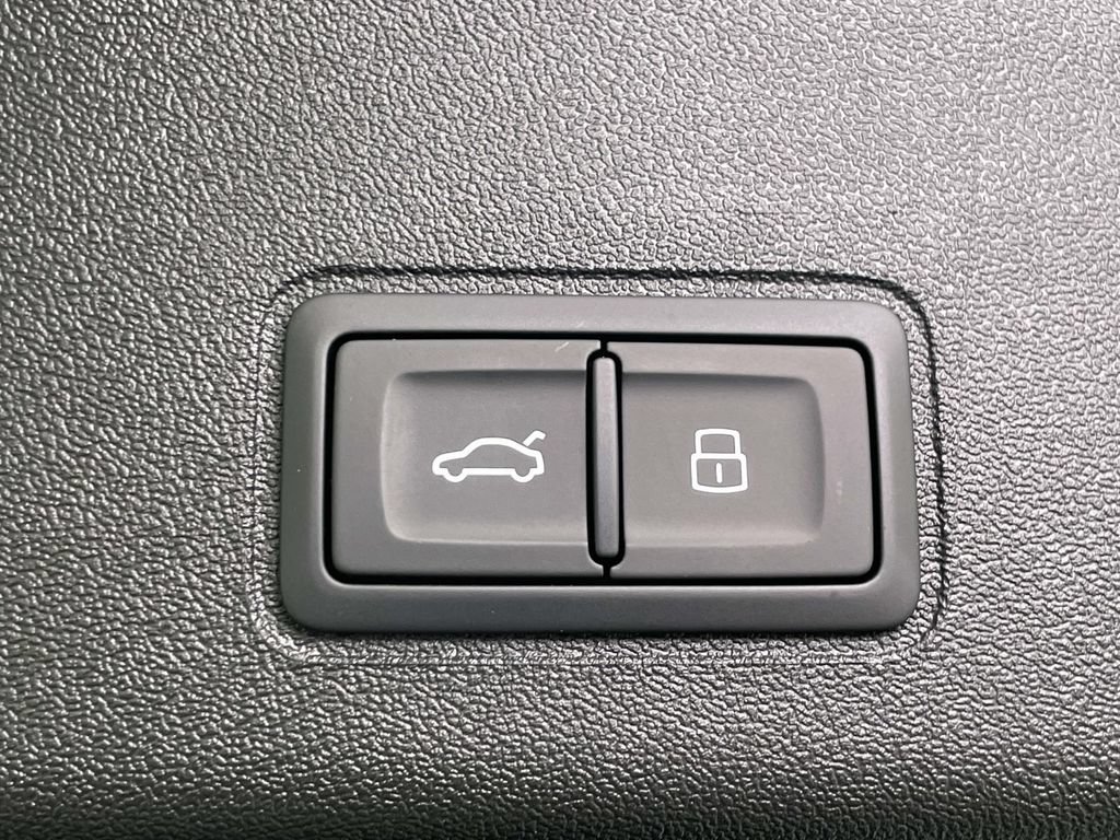 New 2026 Audi Q3 quattro 2.0T AWD/4WD image 21