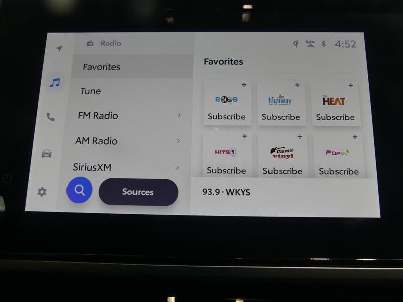Used 2025 Toyota Camry LE image 41