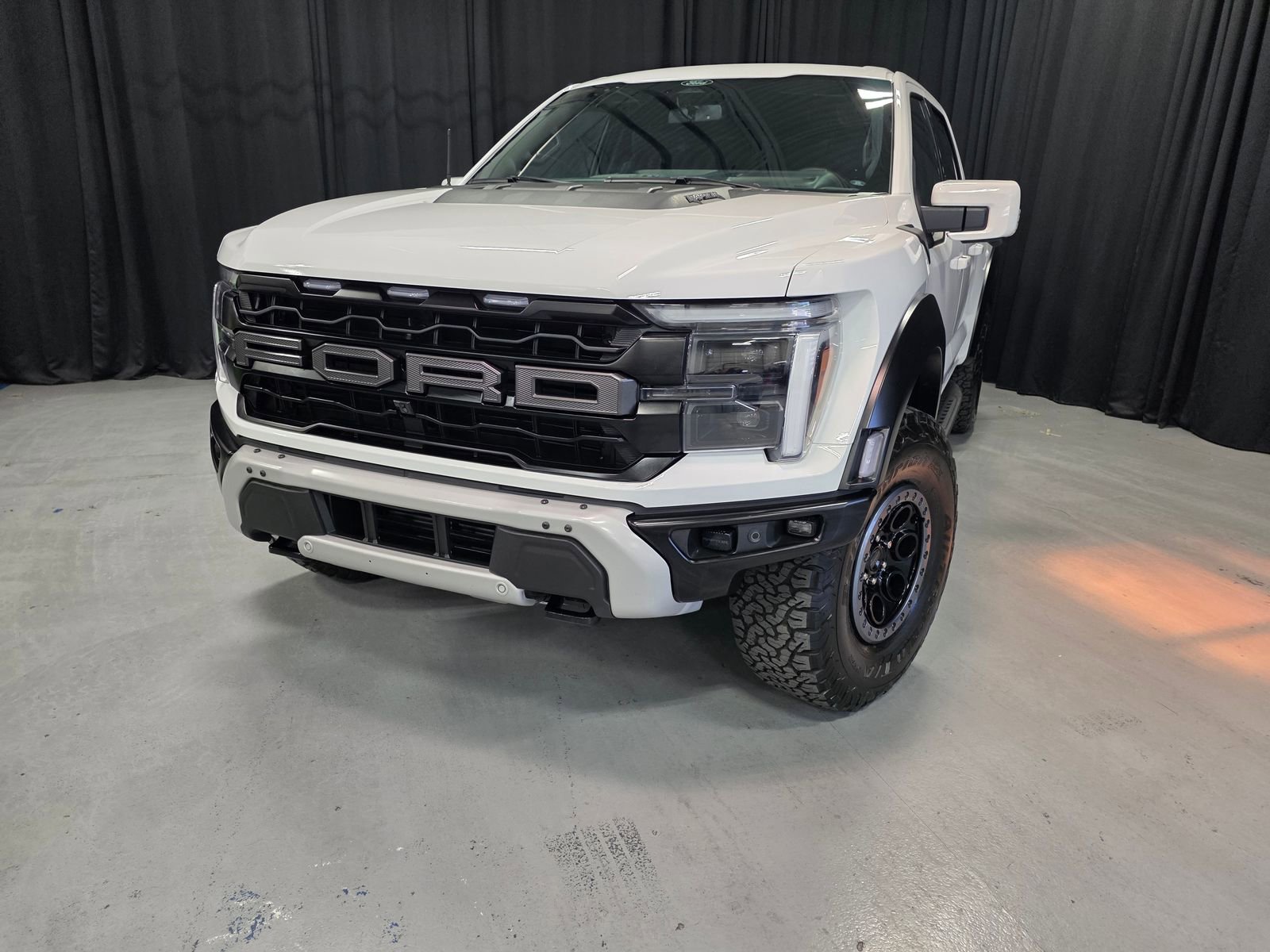 Used 2024 Ford F150 Raptor AWD/4WD image 4