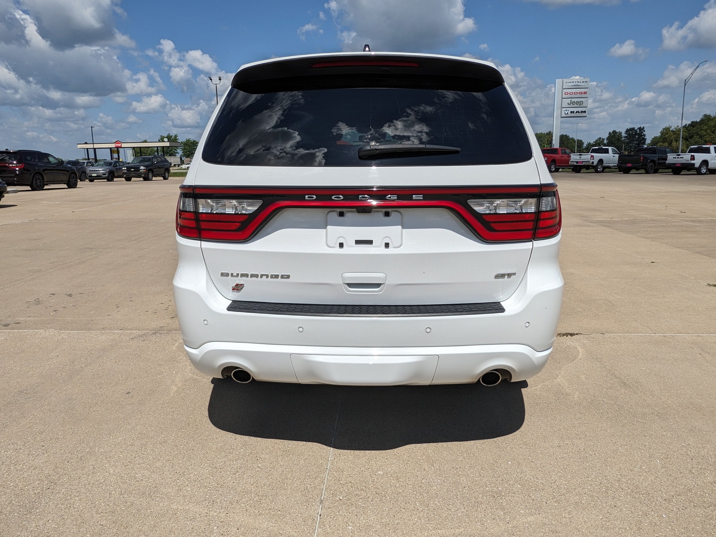Used 2025 Dodge Durango GT AWD/4WD image 7