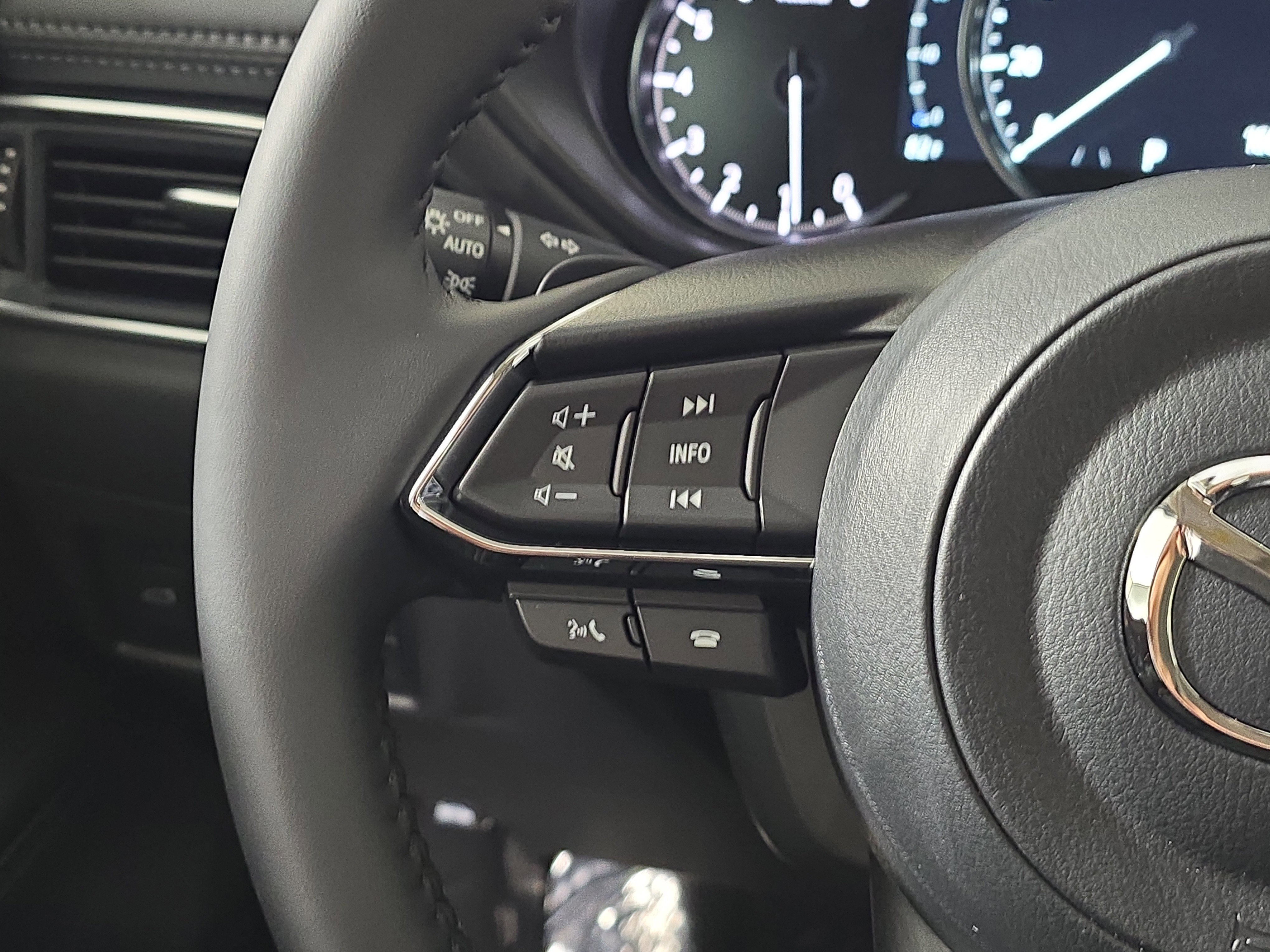 Used 2025 MAZDA CX-5 AWD 2.5 S w/ Premium Plus Pkg image 15