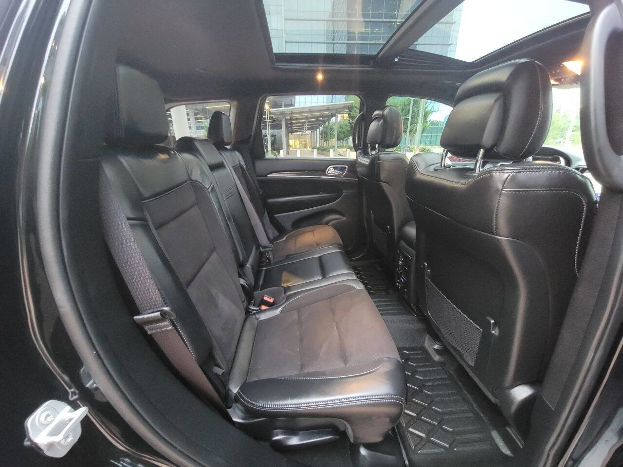Used 2021 Jeep Grand Cherokee SRT AWD/4WD image 15