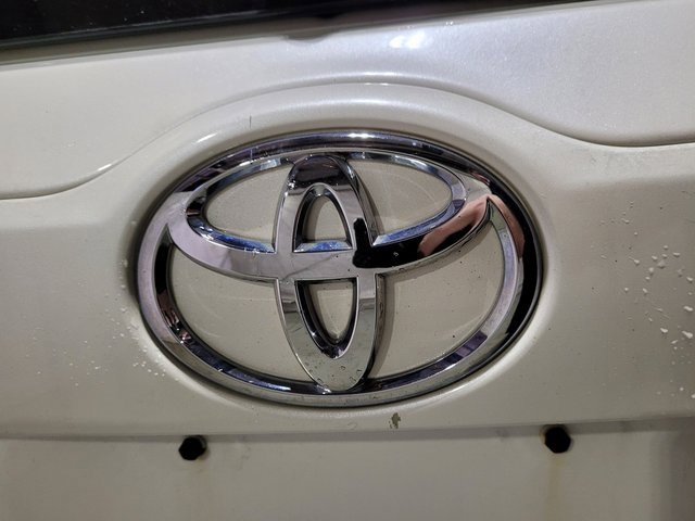 Used 2015 Toyota Highlander Limited image 72