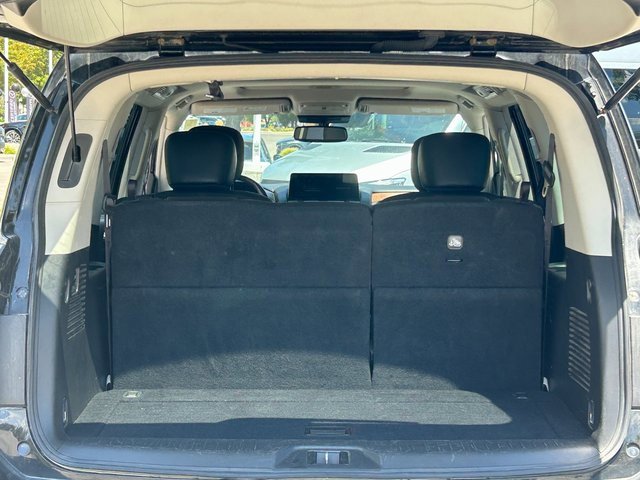 Used 2023 Nissan Armada SL w/ Captain's Chairs Package image 35