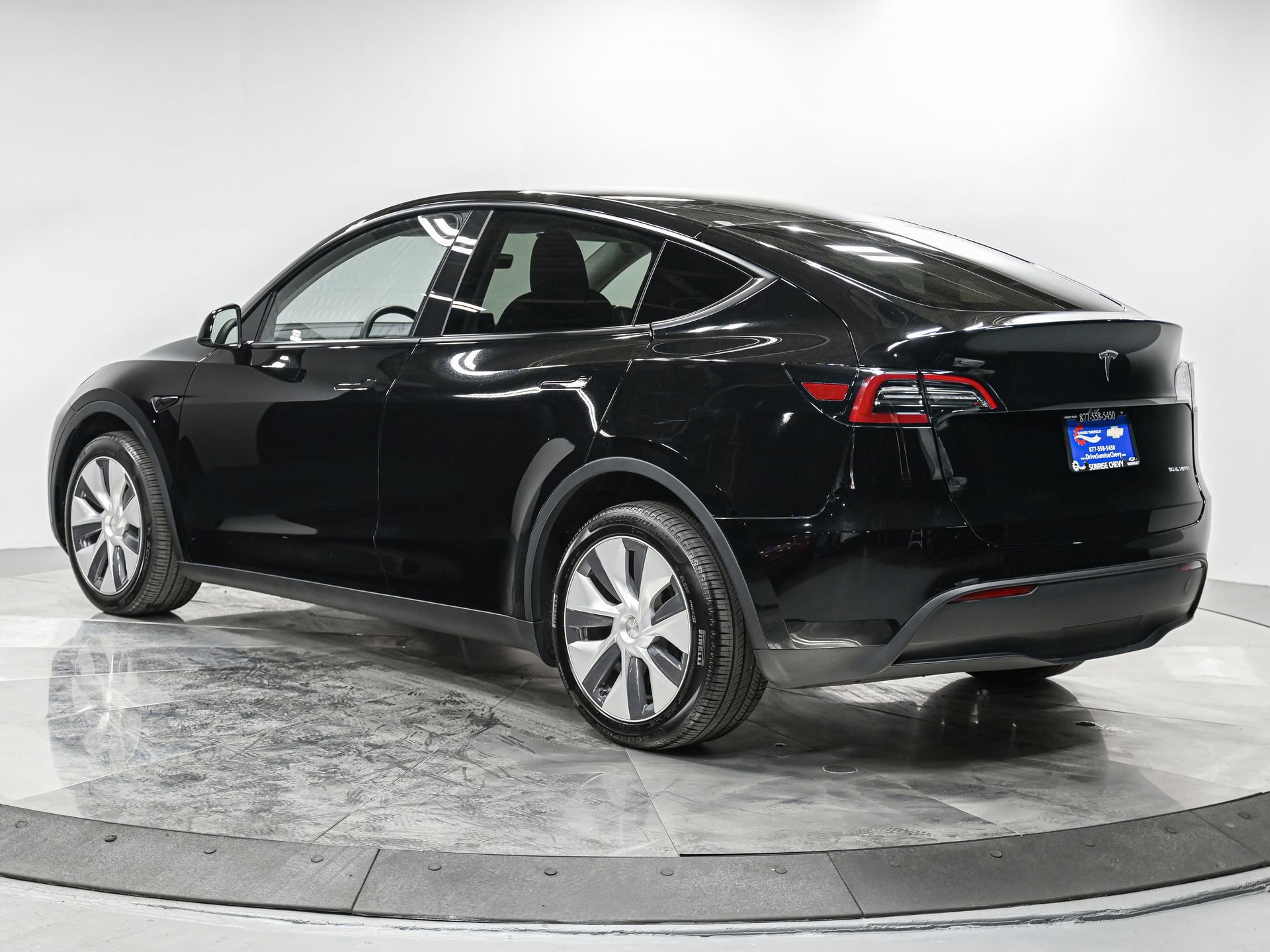Used 2023 Tesla Model Y Long Range image 5