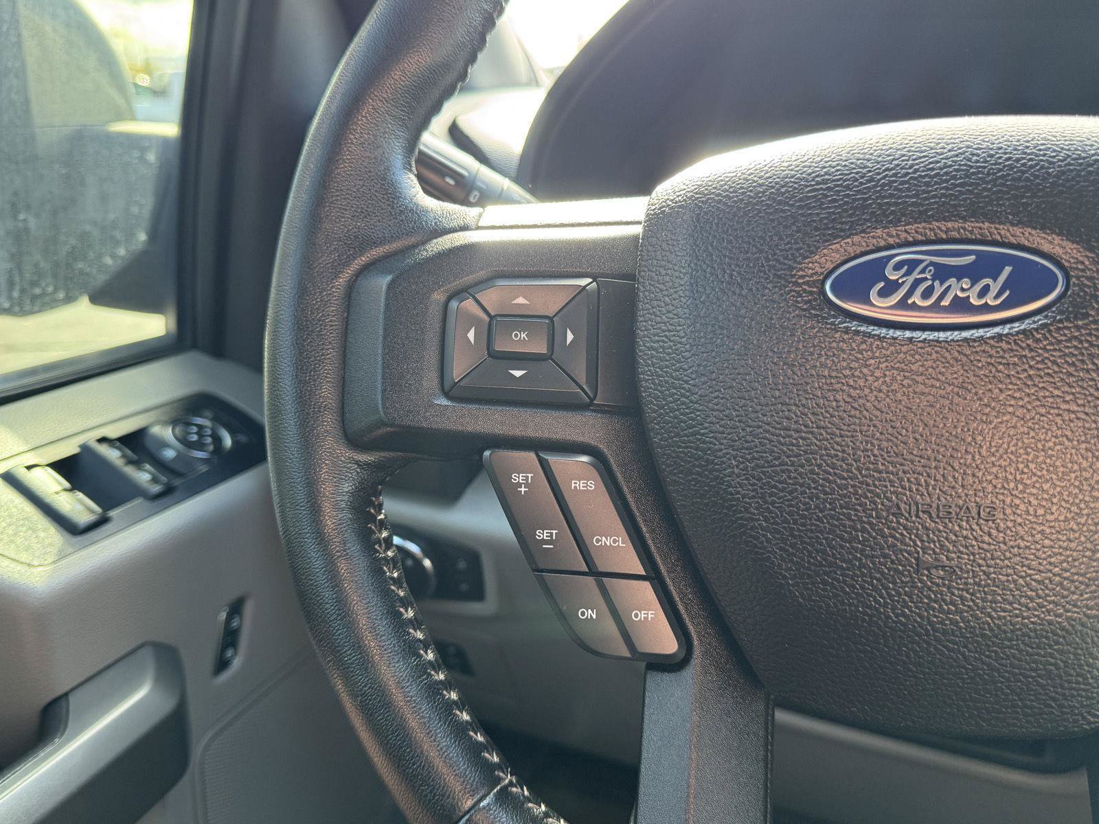 Used 2017 Ford F150 XLT w/ Equipment Group 302A Luxury AWD/4WD image 17