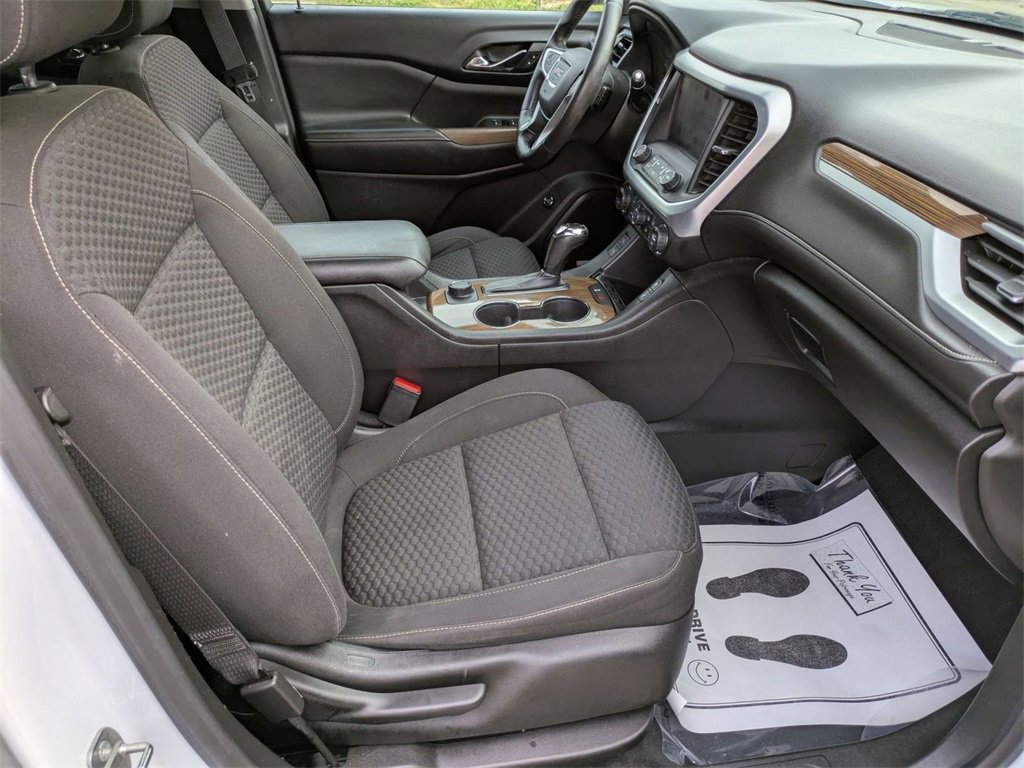 Used 2017 GMC Acadia SLE image 27