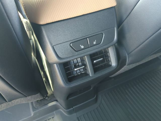 New 2026 Chevrolet Equinox ACTIV w/ Convenience Package III image 21