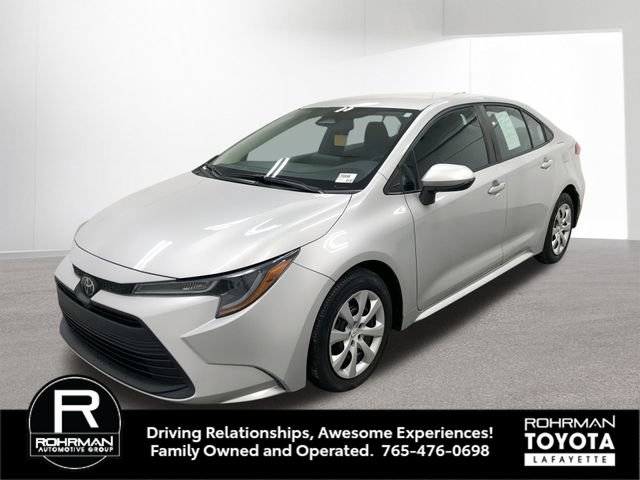 Used 2023 Toyota Corolla LE image 1