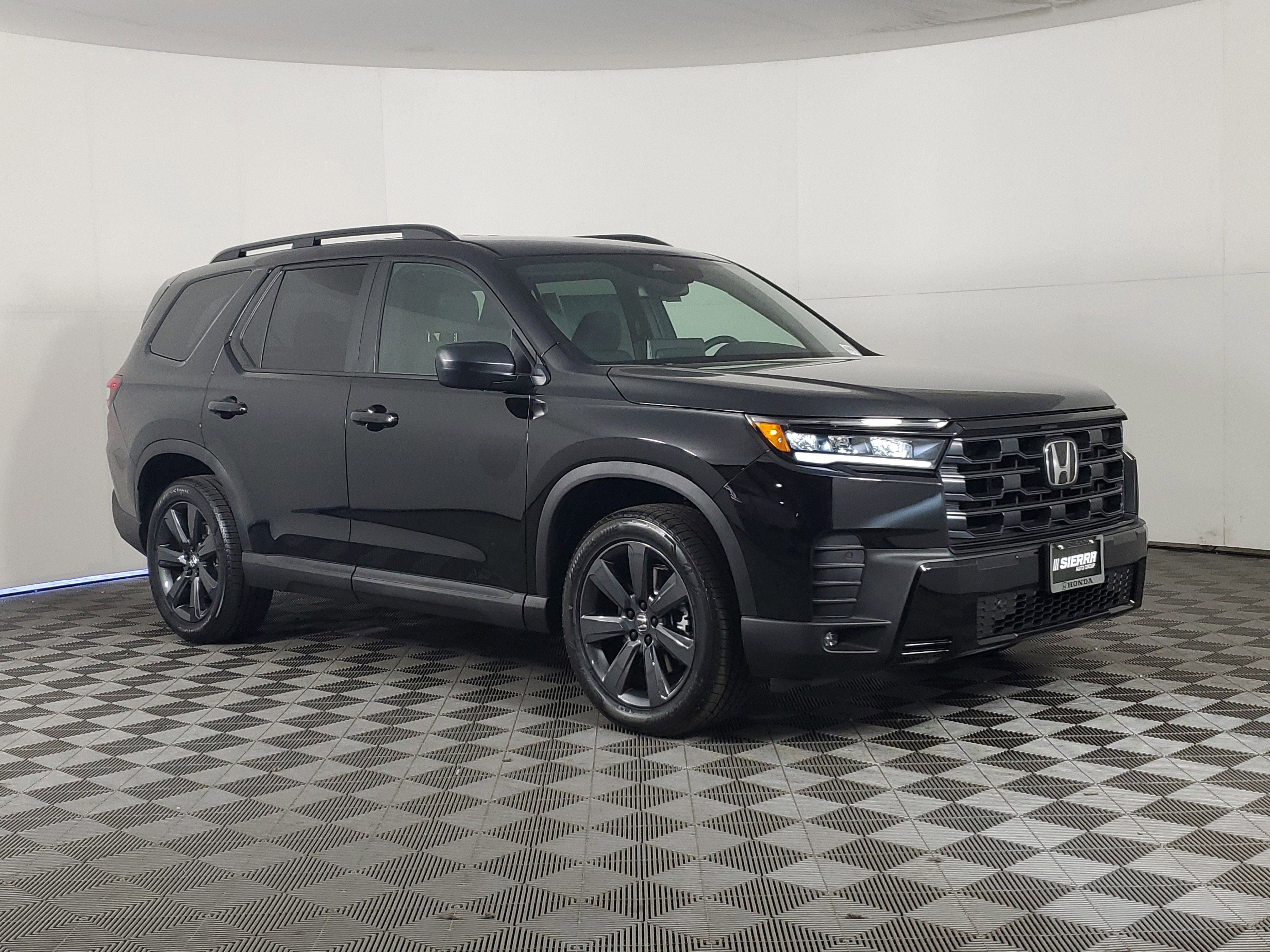 New 2026 Honda Pilot Sport image 2