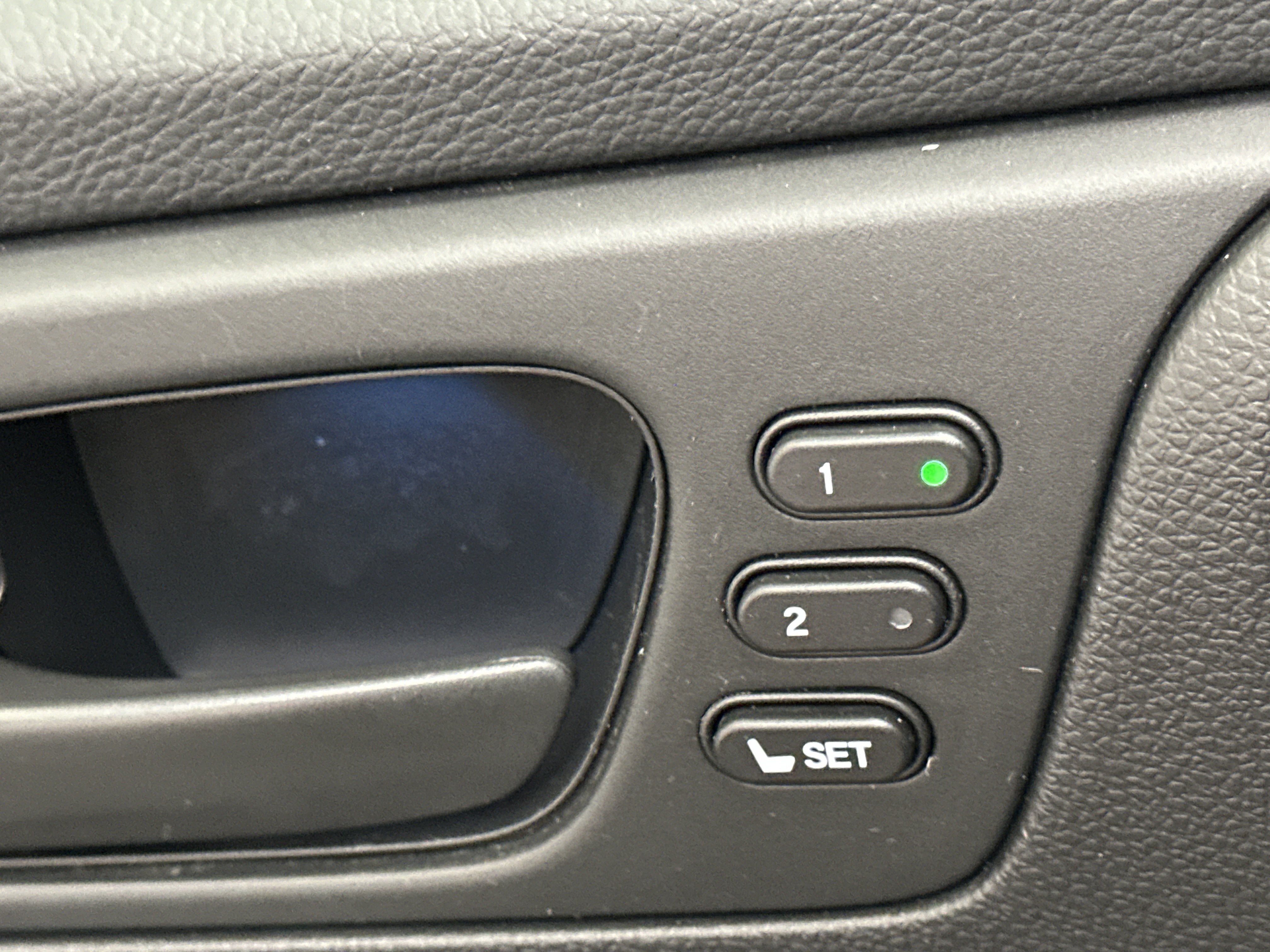 Used 2025 Honda Odyssey EX-L image 35