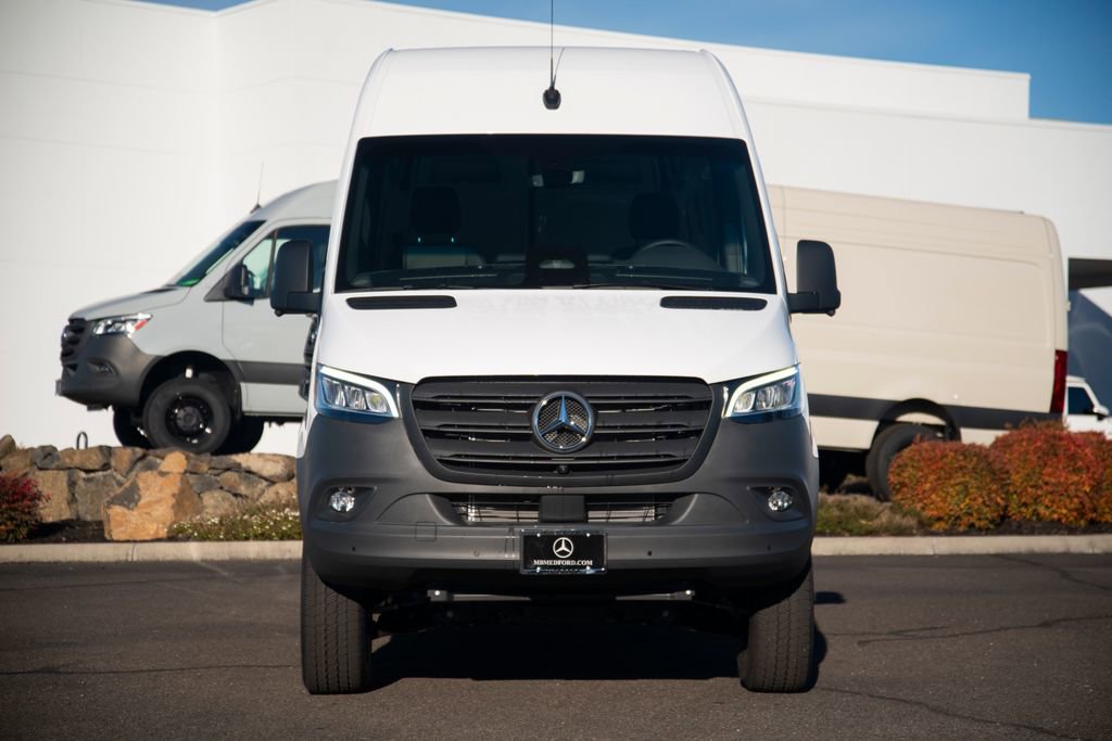 New 2026 Mercedes-Benz Sprinter 2500 video 2