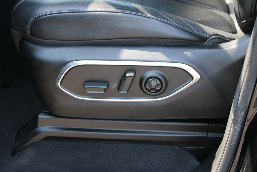 Used 2024 Jeep Wagoneer L Series II w/ Flexible Seating Group image 21