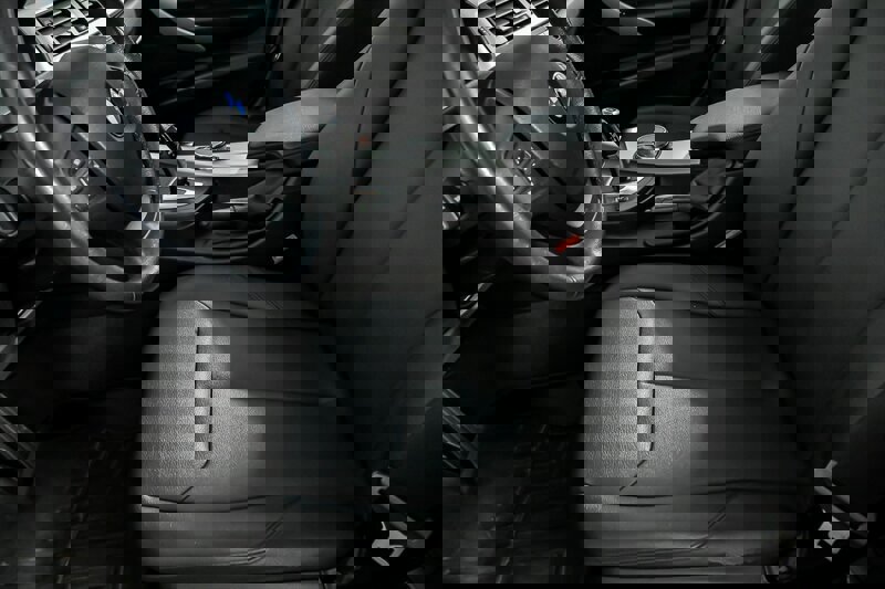 Used 2018 BMW 320i xDrive Sedan image 17