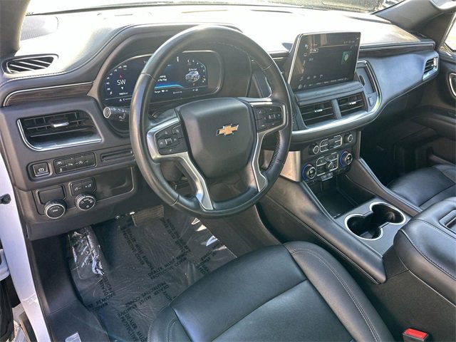 Used 2023 Chevrolet Suburban LT image 9