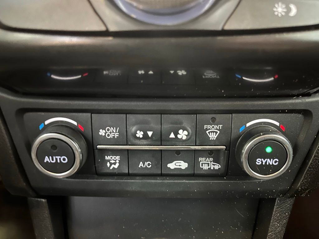 Used 2020 Acura ILX Technology & A-Spec Packages image 16