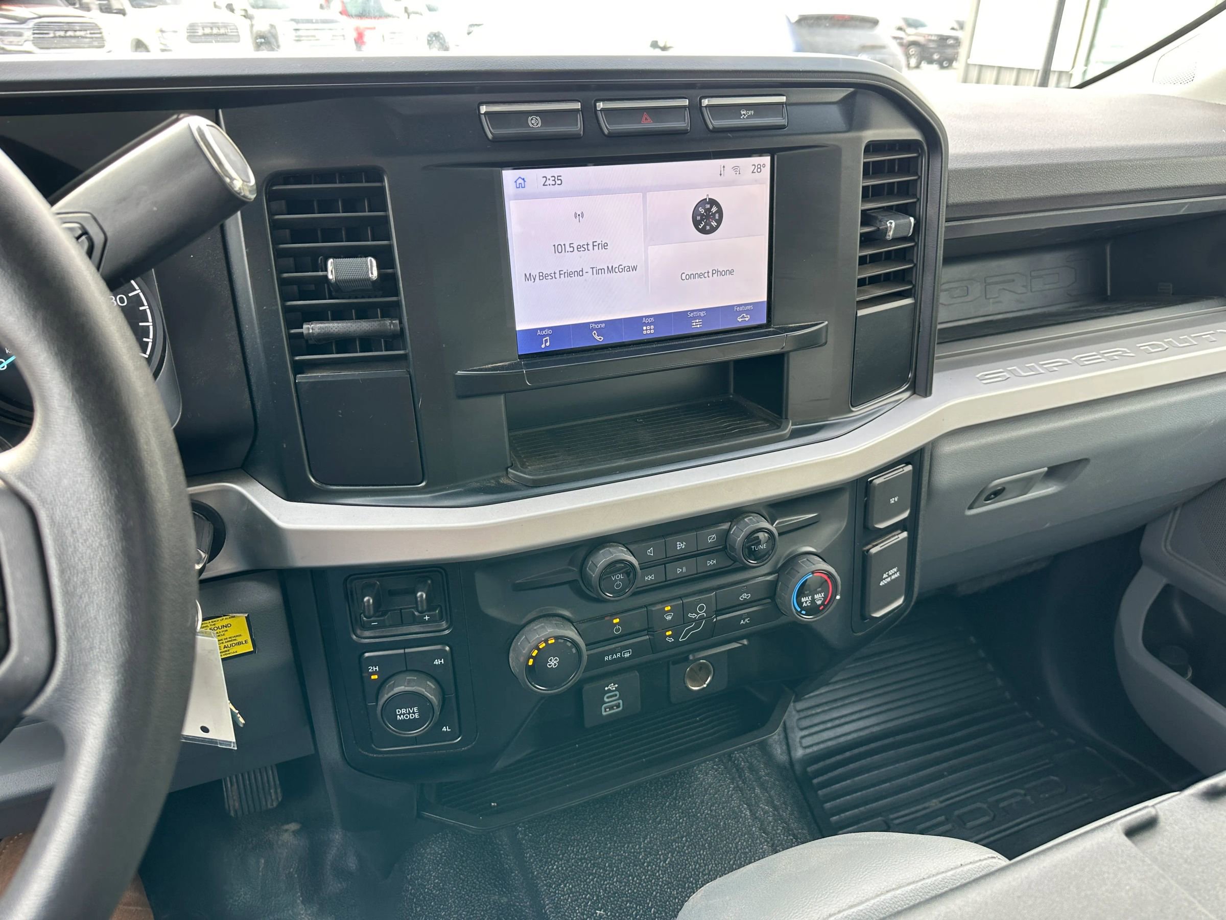 Used 2024 Ford F550 4x4 SuperCab Super Duty image 26