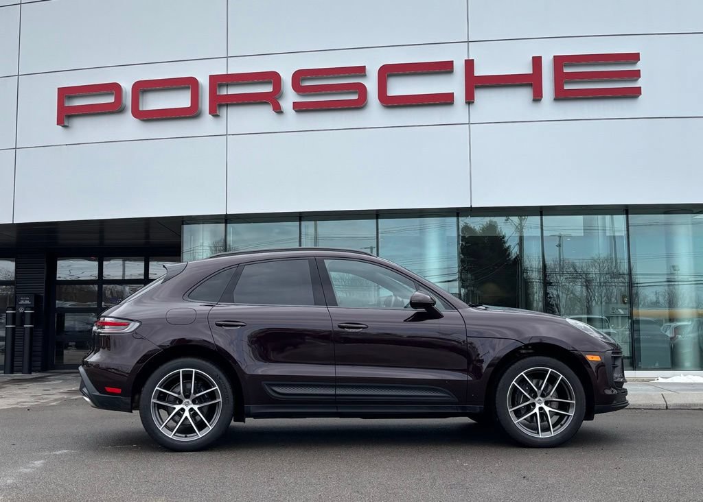 Certified 2026 Porsche Macan AWD/4WD image 40