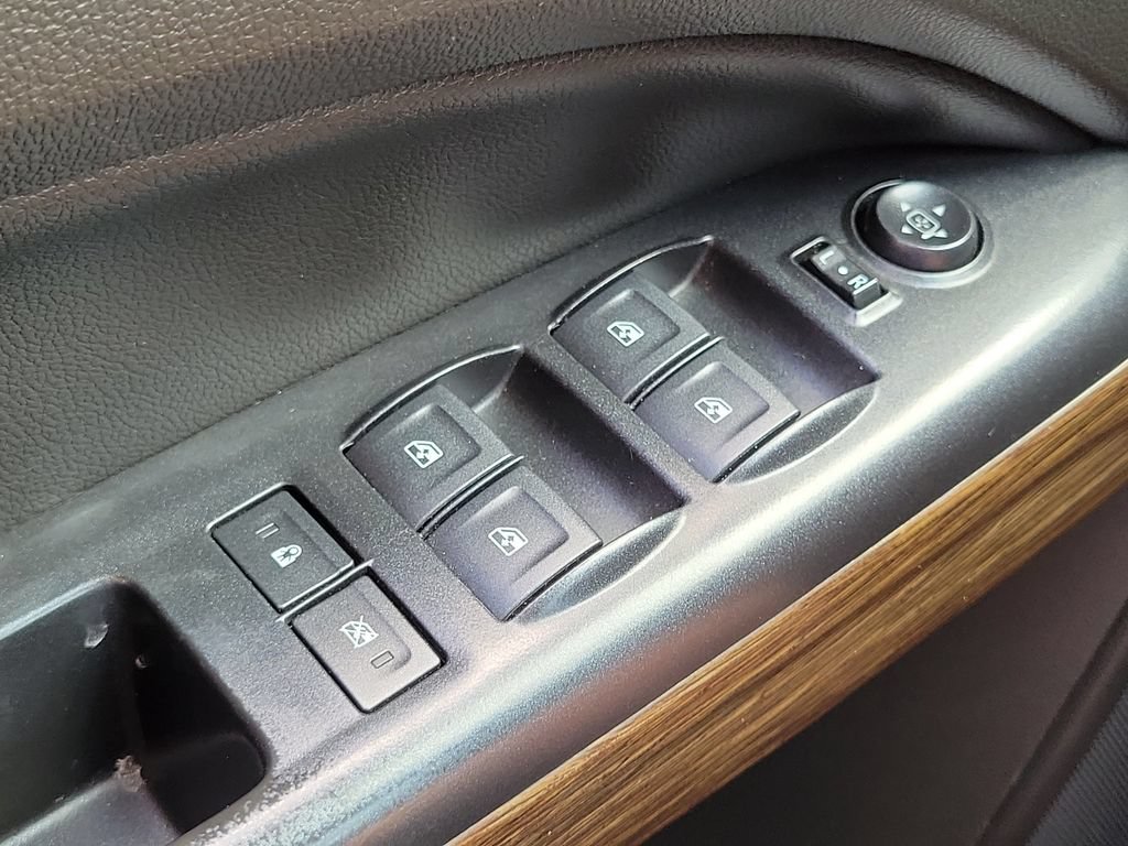 Used 2017 GMC Canyon Denali AWD/4WD image 14