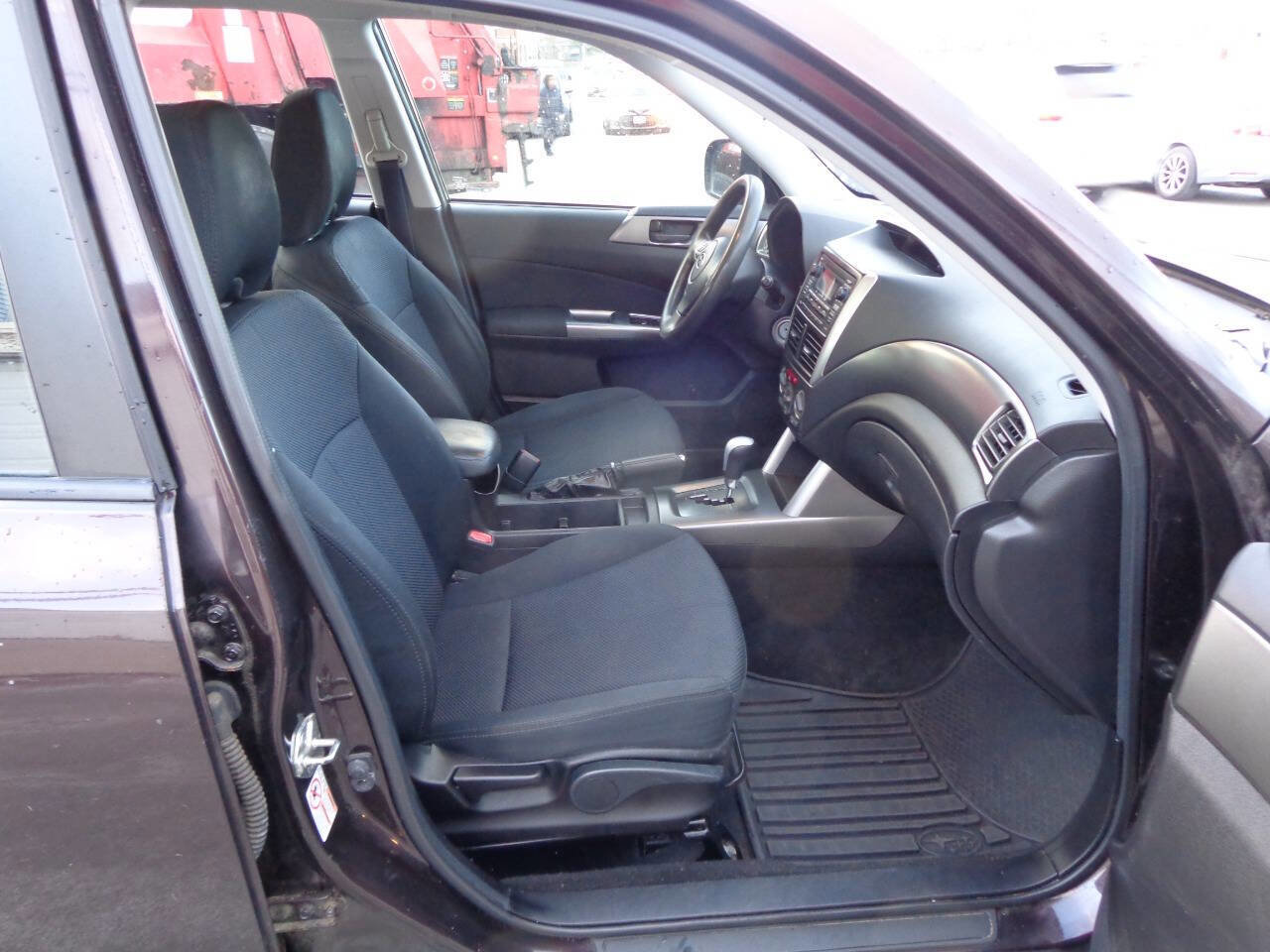 Used 2013 Subaru Forester 2.5X w/ Alloy Wheel Pkg image 27