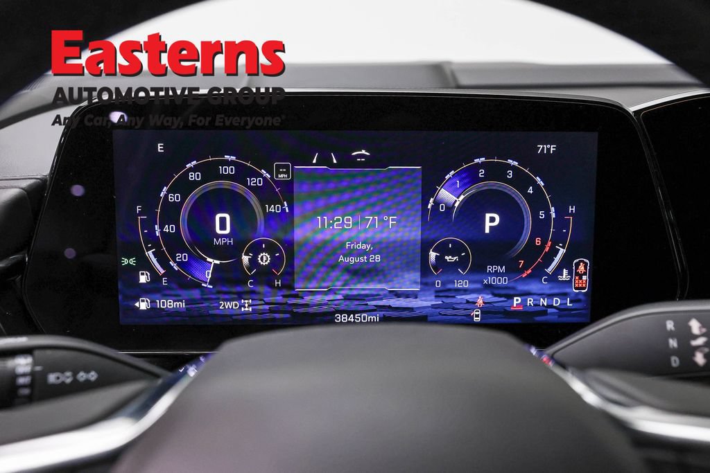 Used 2025 Chevrolet Suburban Z71 AWD/4WD image 18