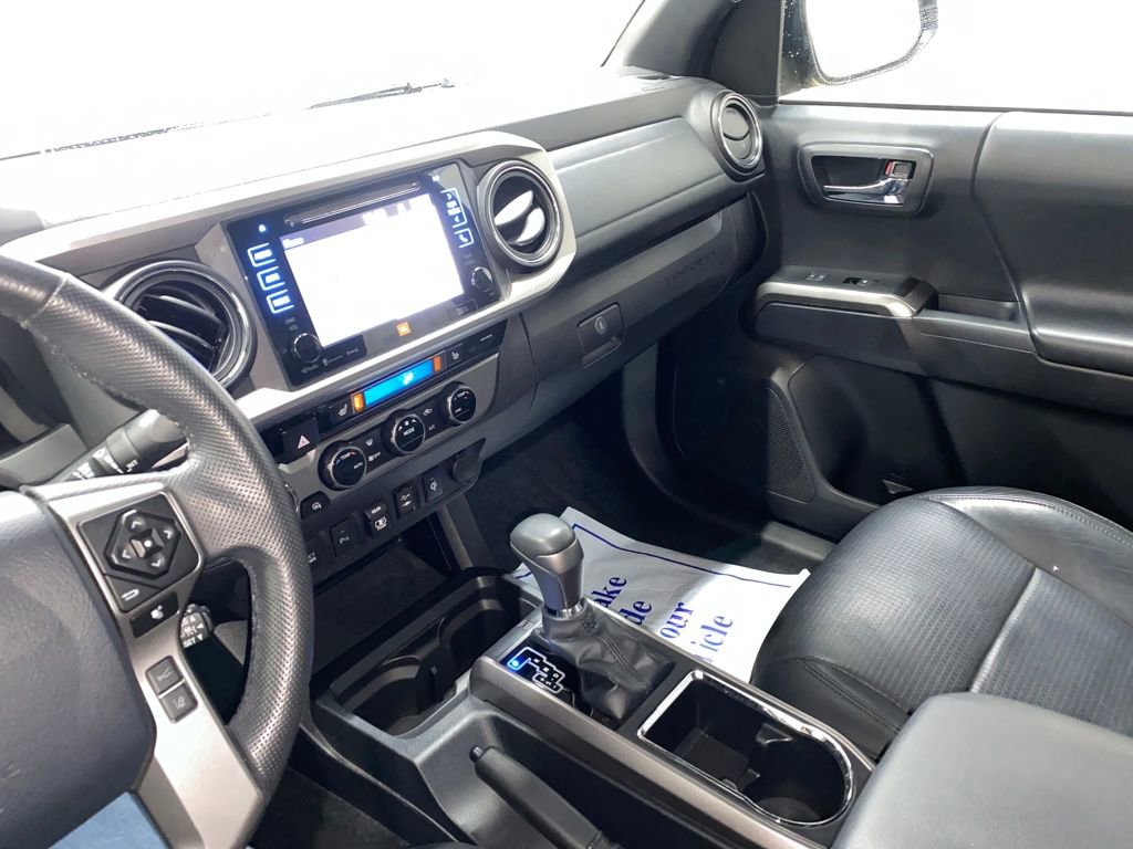 Used 2018 Toyota Tacoma Limited w/ Four Season Floor Mat Package image 20