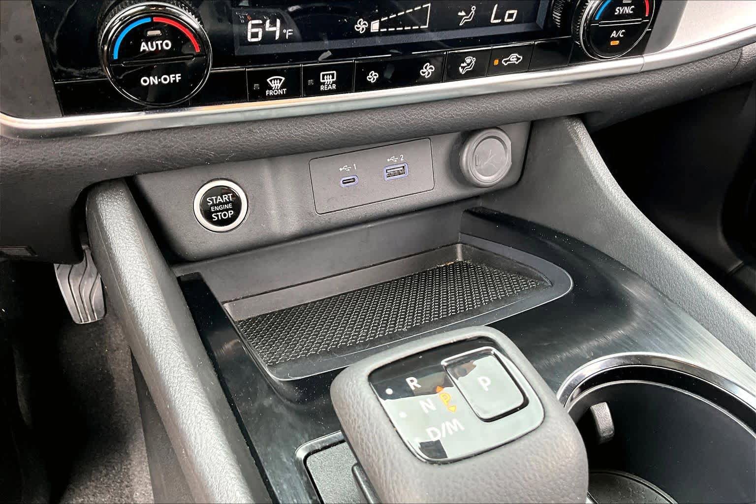 Certified 2023 Nissan Rogue SV FWD image 32