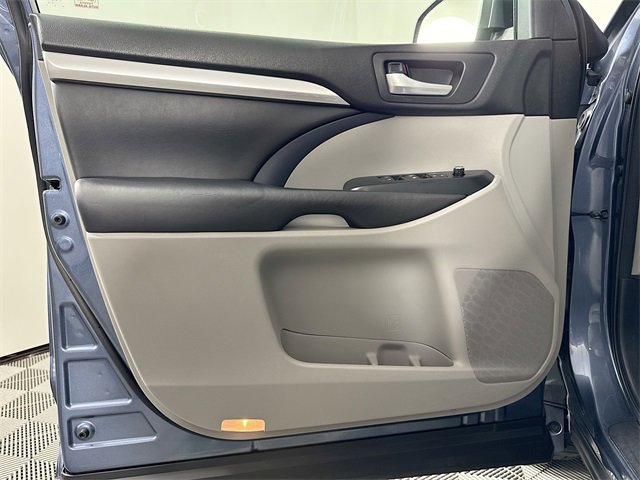 Certified 2018 Toyota Highlander XLE image 13