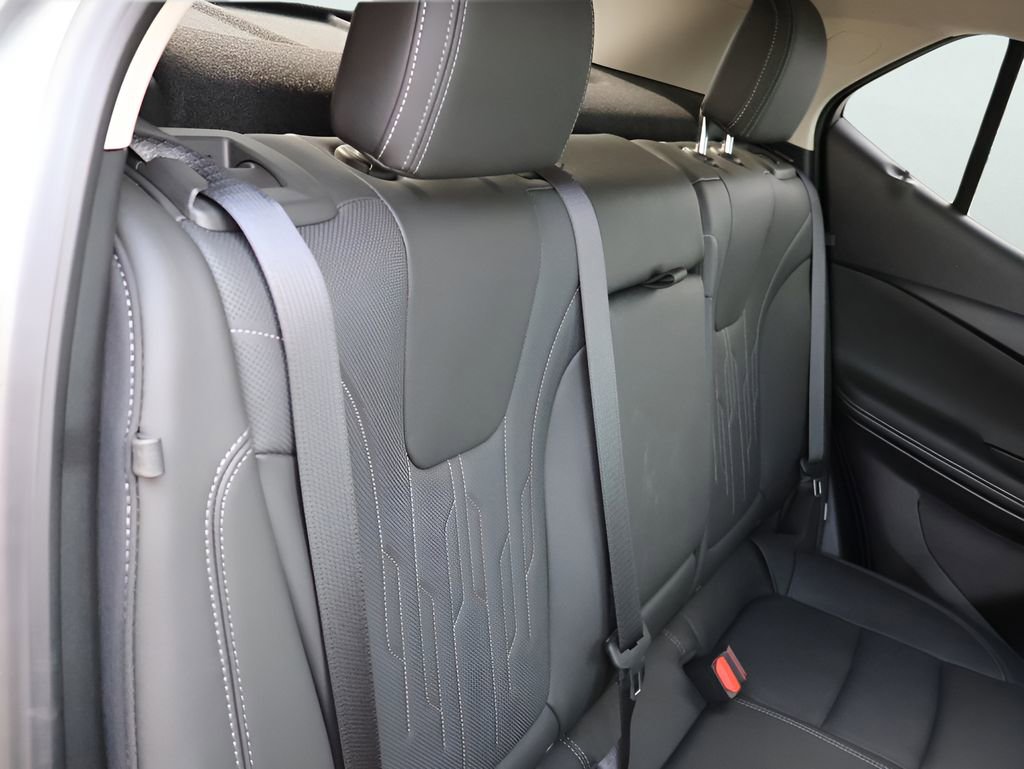 Used 2025 Buick Encore GX Avenir w/ Avenir Convenience Package image 14