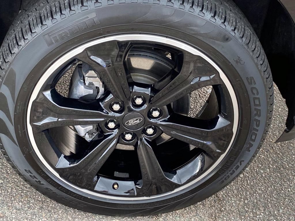 Used 2024 Ford Expedition Max Limited AWD/4WD image 31
