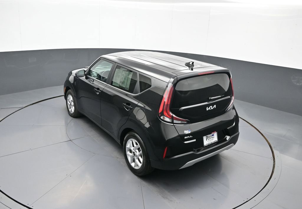 Certified 2025 Kia Soul LX w/ LX Technology Package image 39