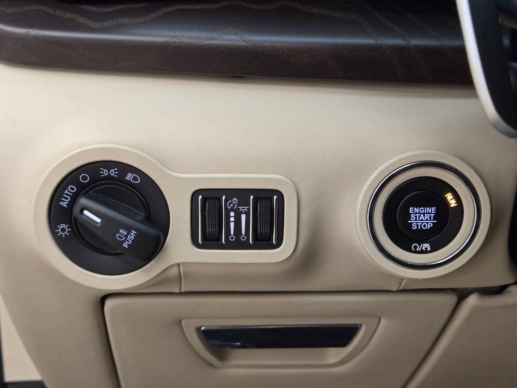 Certified 2023 Maserati Quattroporte Modena RWD image 43