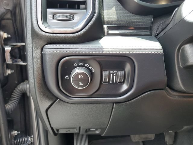 Used 2023 RAM 2500 Limited AWD/4WD image 30