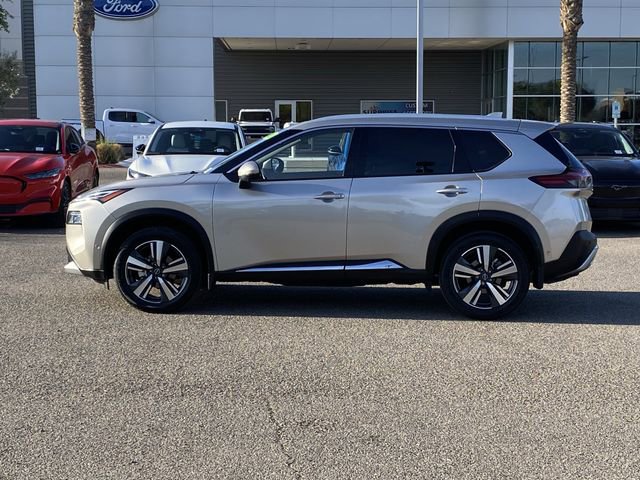 Used 2023 Nissan Rogue Platinum w/ Platinum Premium Package image 3