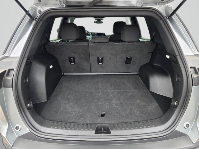 Used 2025 Chevrolet Equinox LT FWD image 16