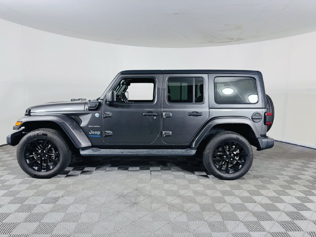 Used 2021 Jeep Wrangler Unlimited Sahara AWD/4WD image 5