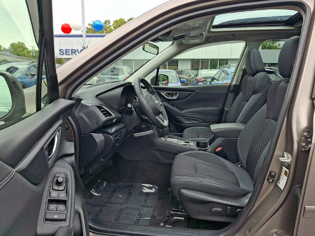 Certified 2022 Subaru Forester Premium AWD/4WD image 14