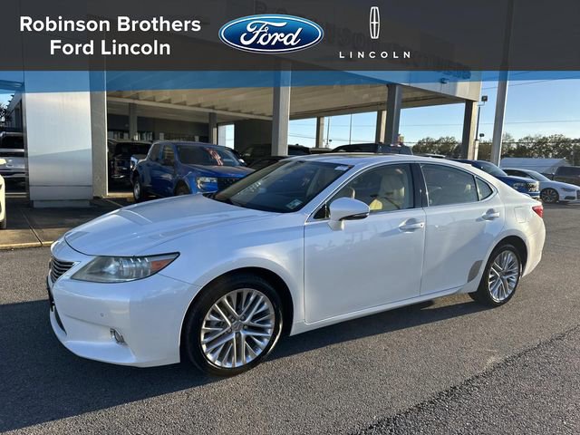 Used 2013 Lexus ES 350 w/ Luxury Pkg