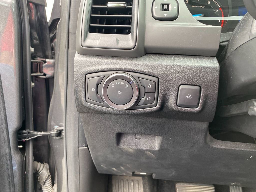 Used 2019 Ford Ranger XL w/ Equipment Group 101A Mid image 14