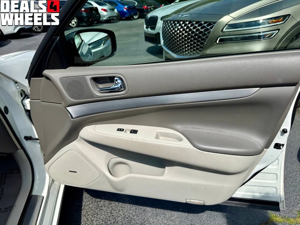Used 2012 INFINITI G37 x Sedan w/ Premium Pkg AWD/4WD image 26