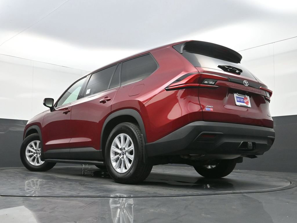 Used 2024 Toyota Grand Highlander XLE image 28
