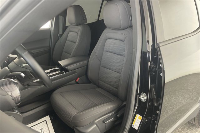 Used 2025 Chevrolet Equinox LT w/ Safety and Technology Package image 34