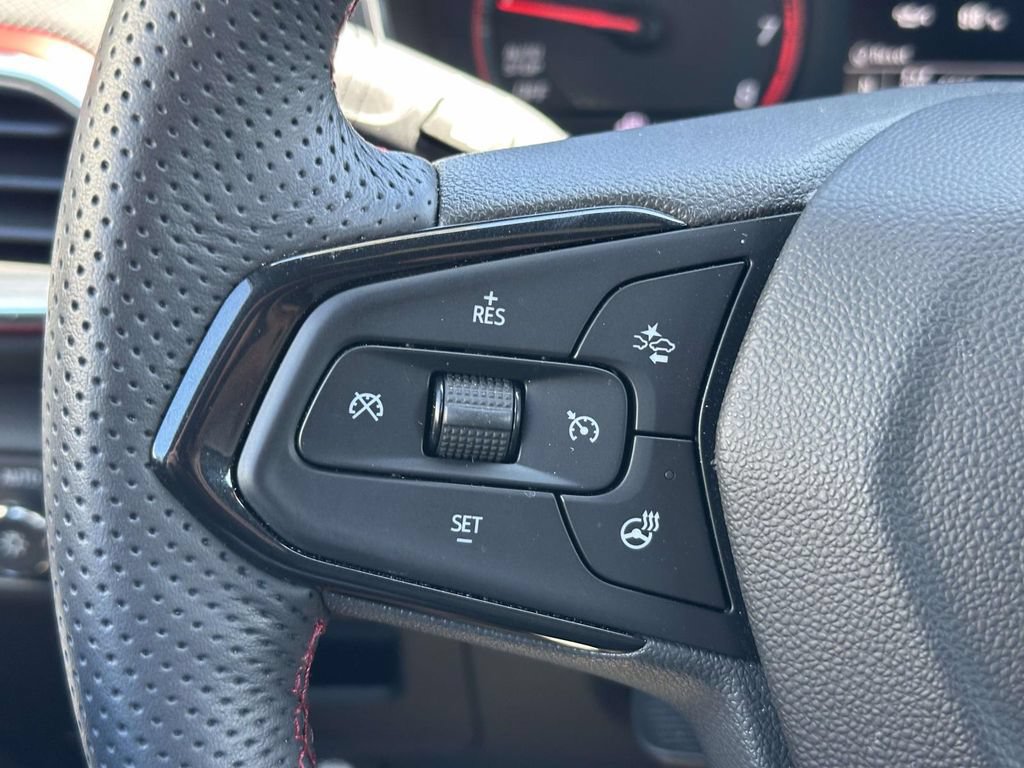 Used 2023 Chevrolet TrailBlazer RS w/ Convenience Package AWD/4WD image 25
