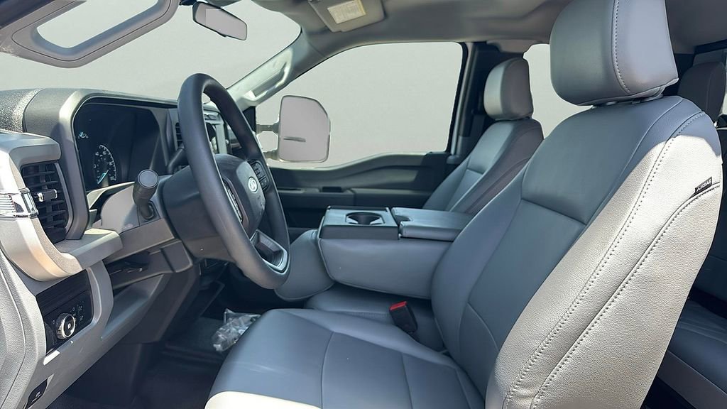 New 2024 Ford F550 4x4 SuperCab Super Duty image 13